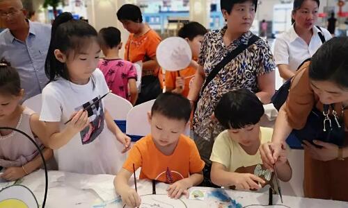 清涼一夏畫出來，盆栽冰淇淋&團扇彩繪美好上演！