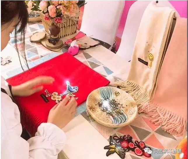 來濱江壹號(hào)手作圍巾，溫暖一整個(gè)冬天